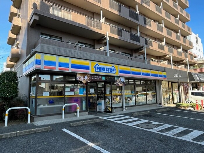 ミニストップ新狭山店(コンビニ)まで447m ハイムエンゼル