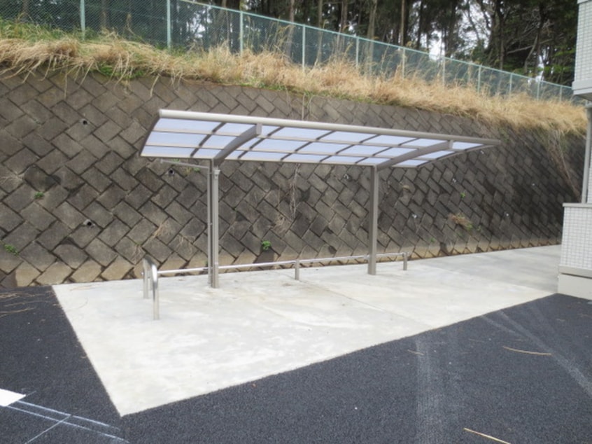 駐輪場 ドエルピアＡ