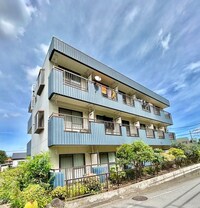 メゾンイースト