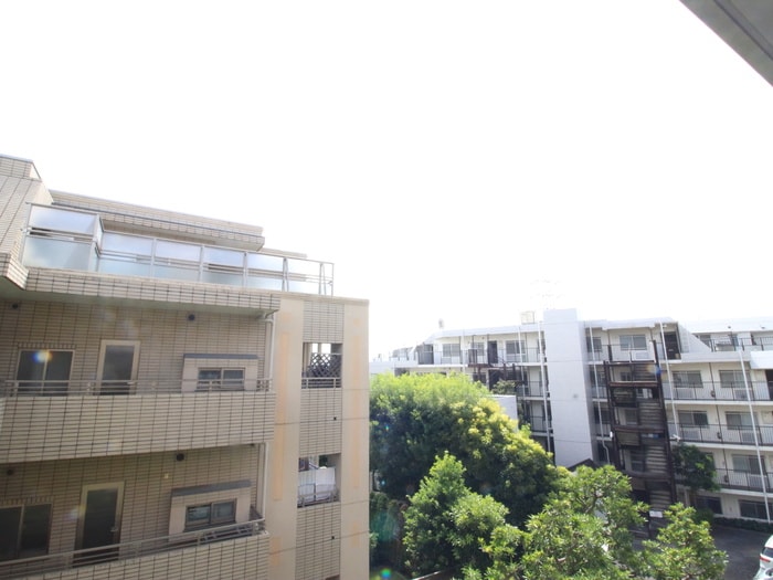 室内からの展望 アーバンフラッツつつじヶ丘