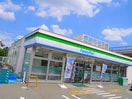 ファミリーマート調布つつじヶ丘店(コンビニ)まで378m アーバンフラッツつつじヶ丘