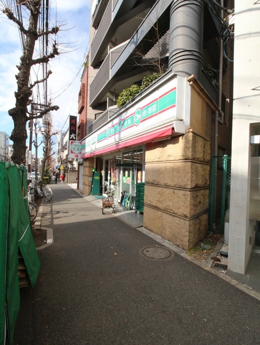 ローソンストア１００上十条(コンビニ)まで80m 十条マルホシマンション