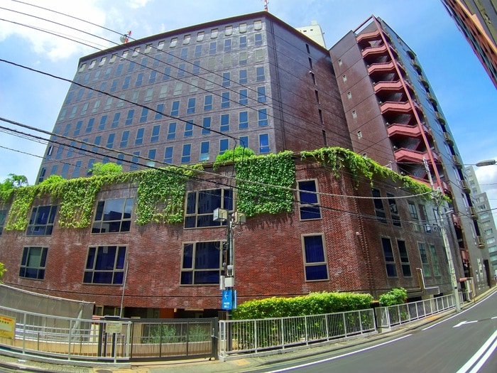 中央区役所(郵便局)まで811m ｾｻﾞ-ﾙｽｶｲﾀﾜ-銀座東（６０２）