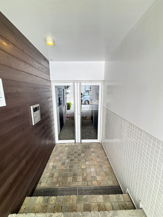 エントランス部分 ALERO高円寺南