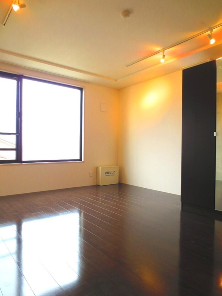 居室 ALERO高円寺南