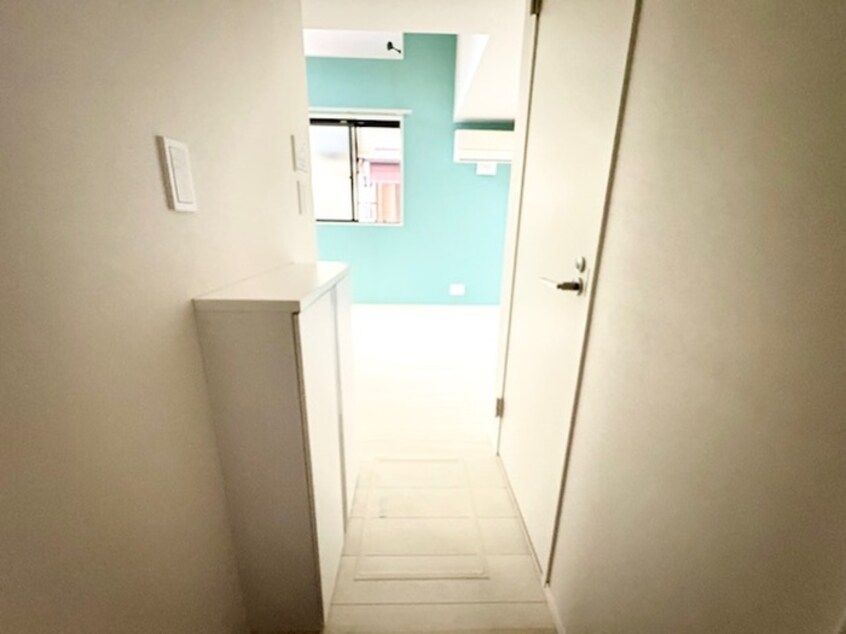 廊下 バイオレットヒルズ東館
