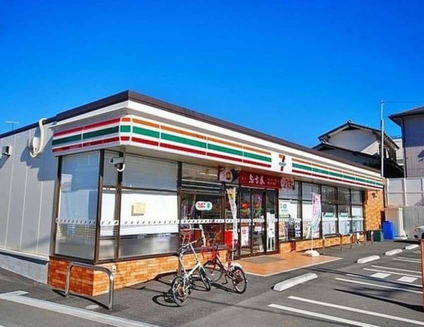 セブンイレブン茅ケ崎美住町店(コンビニ)まで400m グランデュール松浪