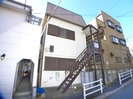 ドミール・モリスの外観