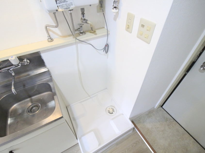 洗濯機置場 シャルム小日向