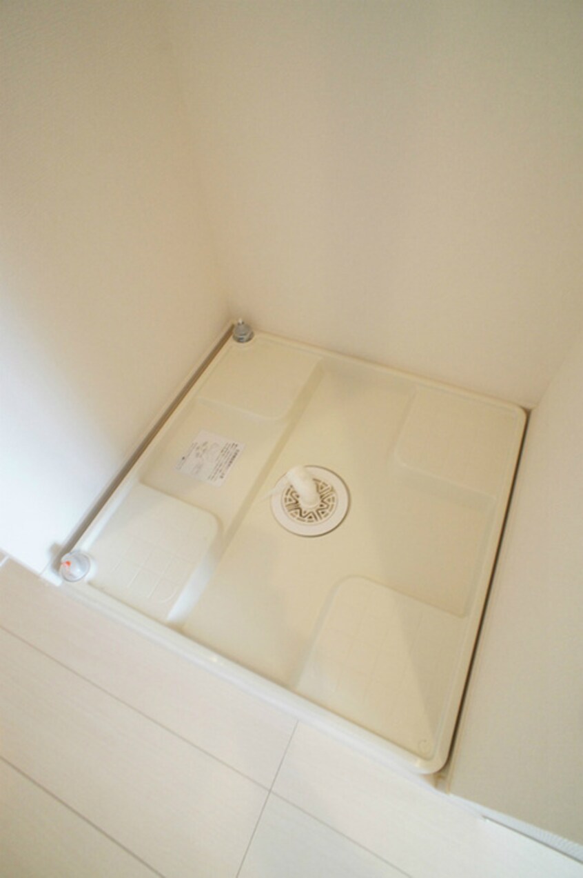 洗濯機置場 リブリ・メゾンエイト