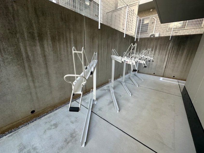 駐輪場 パークシードあざみ野