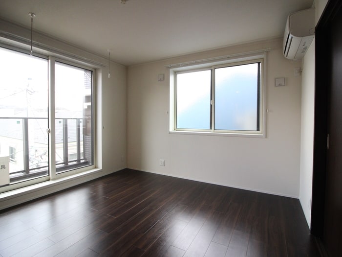 居室 アパルトマン御成町