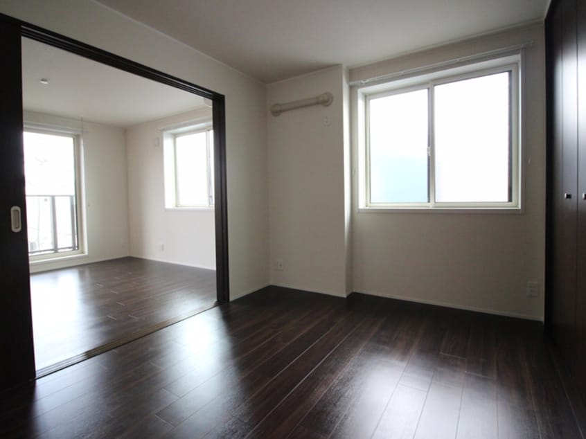 居室 アパルトマン御成町