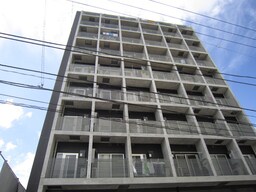 建築中