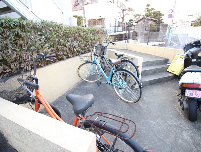駐輪場 サンヒルズ