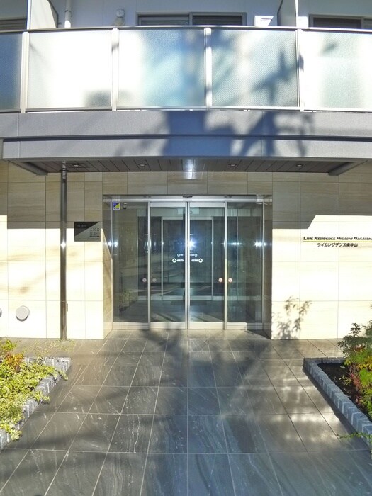 エントランス部分 LIME RESIDENCE HIGASHINAKAYAMA