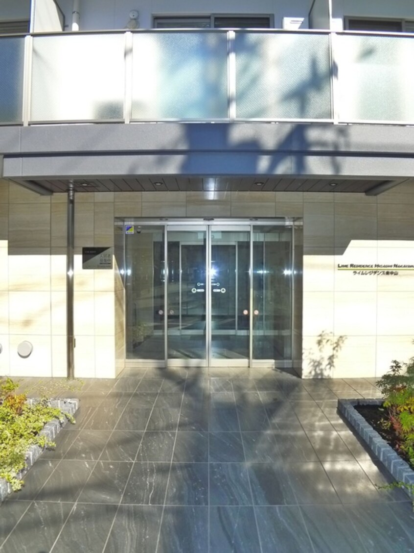 エントランス部分 LIME RESIDENCE HIGASHINAKAYAMA