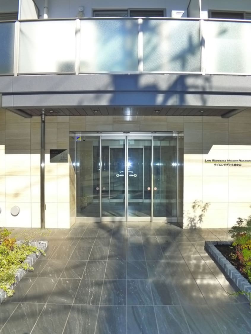 エントランス部分 LIME RESIDENCE HIGASHINAKAYAMA