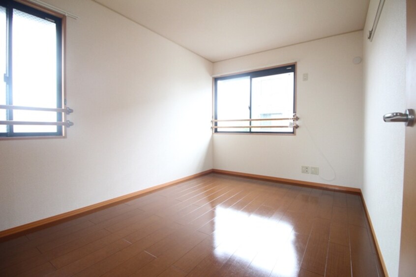 居室 サンフルさがみ野A