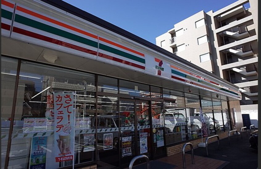 セブンイレブン世田谷千歳台2丁目店(コンビニ)まで240m あかねビル