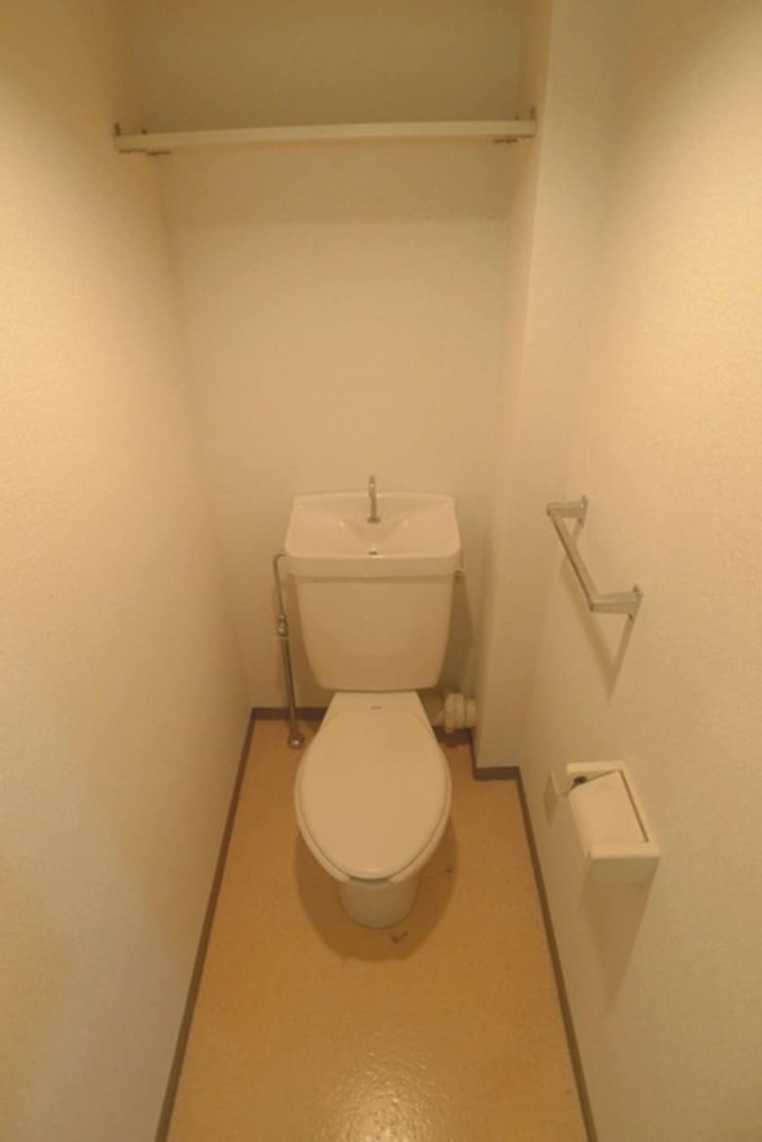 トイレ ブルバール３番館