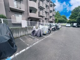 バイク置き場
