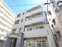 シャンパニーイン