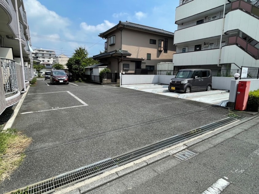 駐車場 オリーブコート