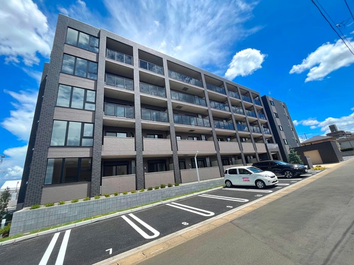 駐車場 FLORENTINE FLOAT