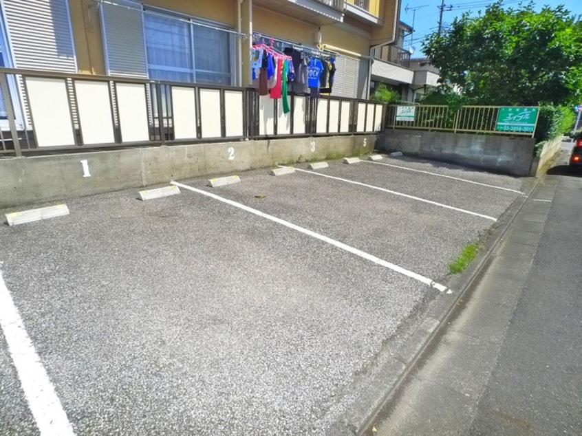 駐車場 シュラインハイツ