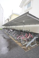駐輪場 アルカンシエル
