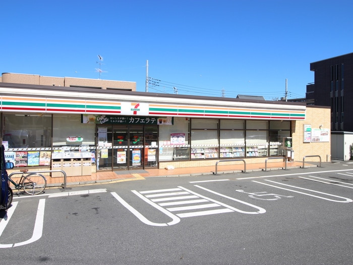 セブンイレブン(コンビニ)まで722m フレンドリー