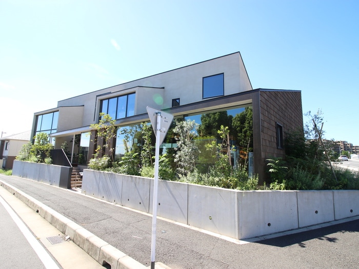 365(その他飲食（ファミレスなど）)まで890m フレンドリー