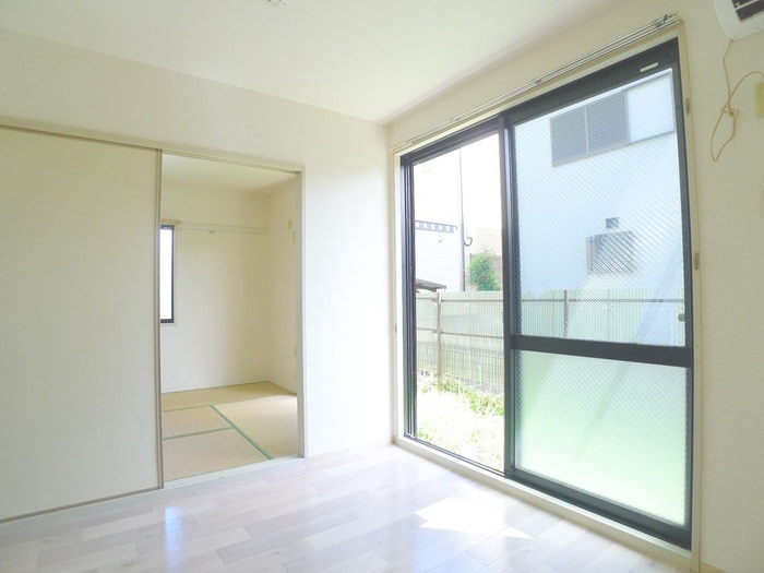 居室 メゾン菊富士Ａ