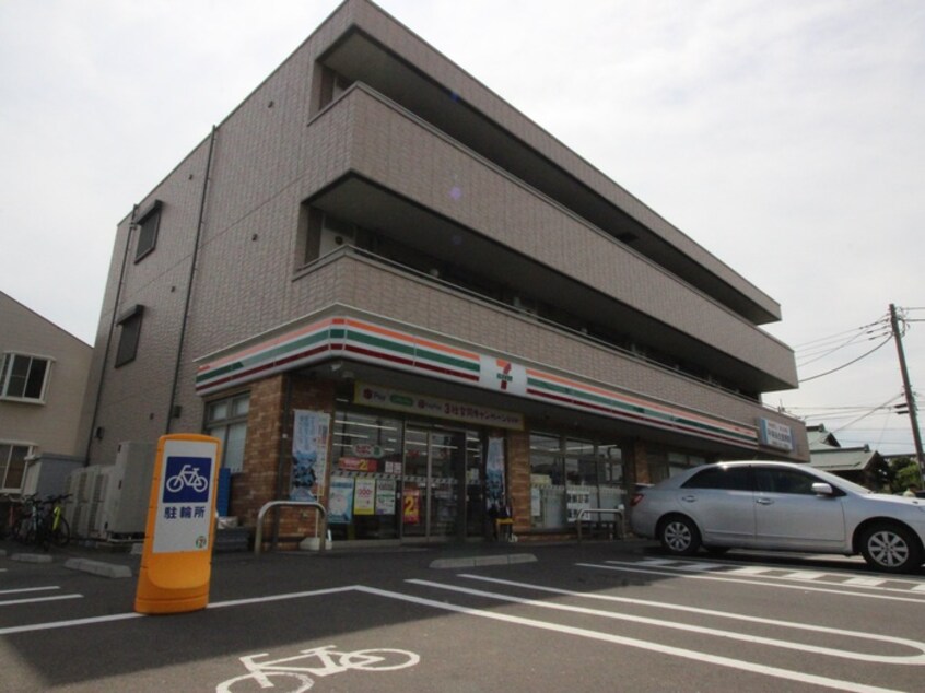 セブンイレブン 平塚東八幡1丁目店(コンビニ)まで147m ミルヴェール