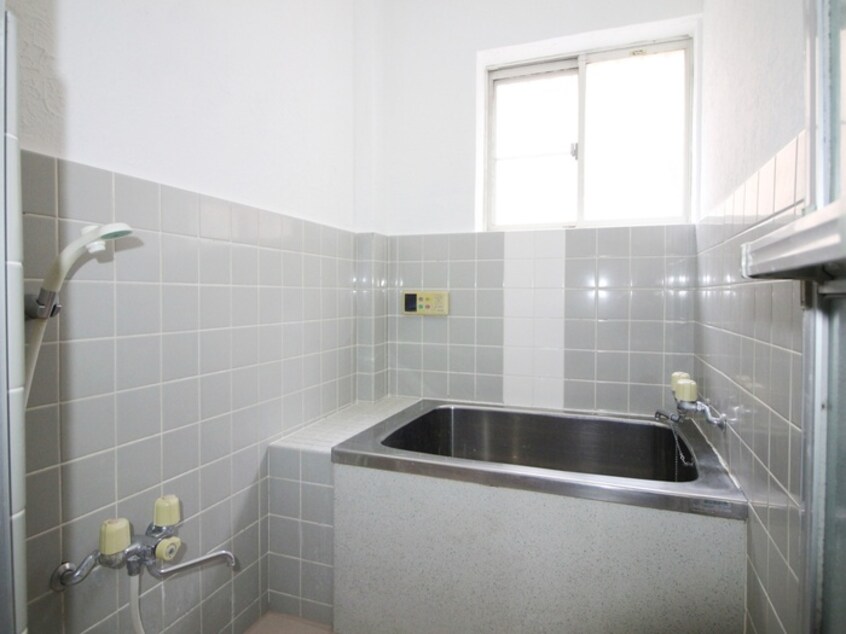 バス／シャワールーム等 アネックス麻木