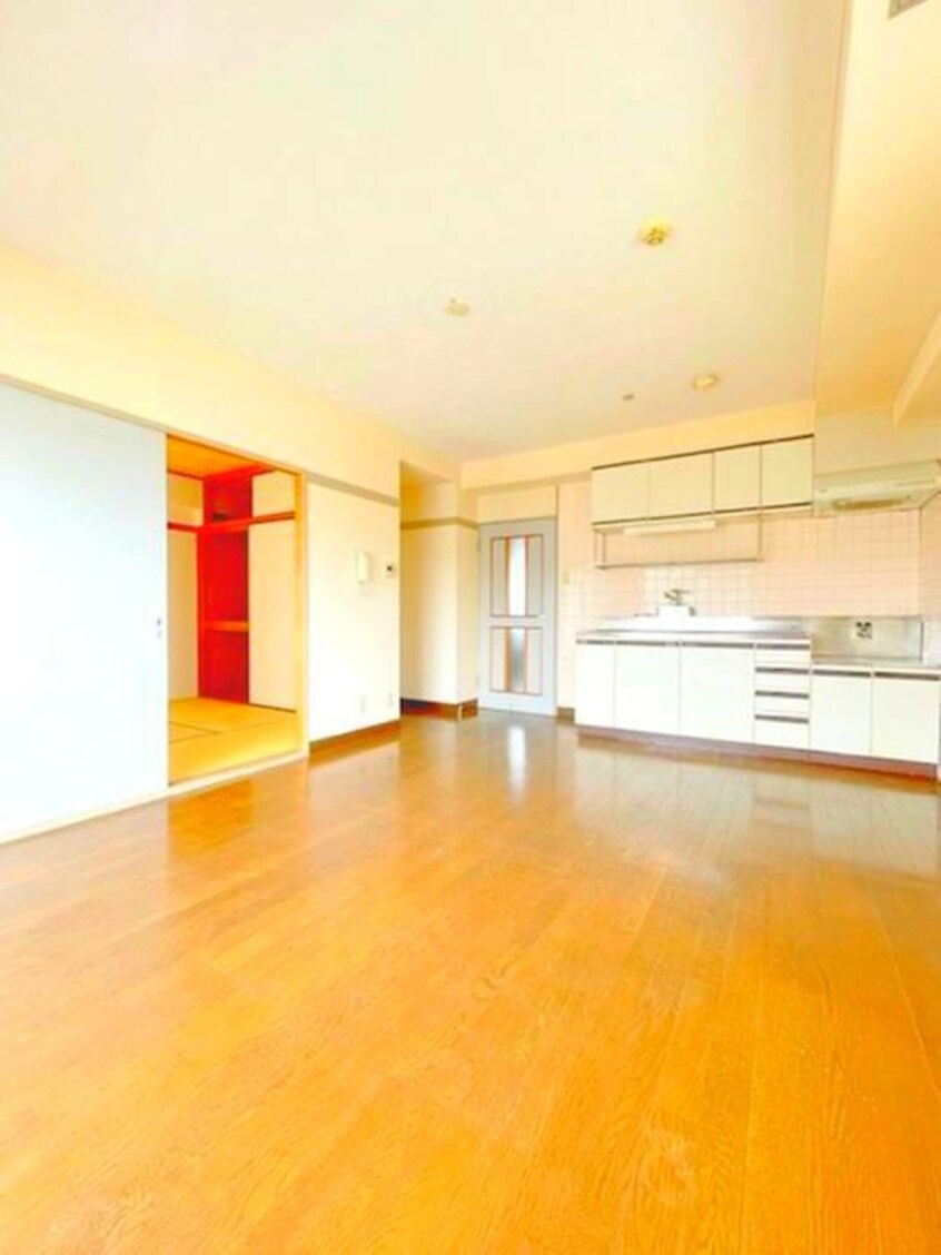 居室 アバンティイスズ