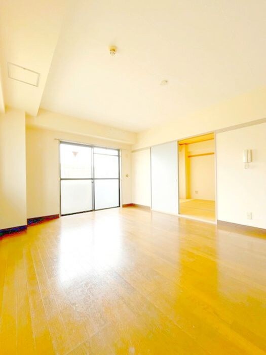 居室 アバンティイスズ