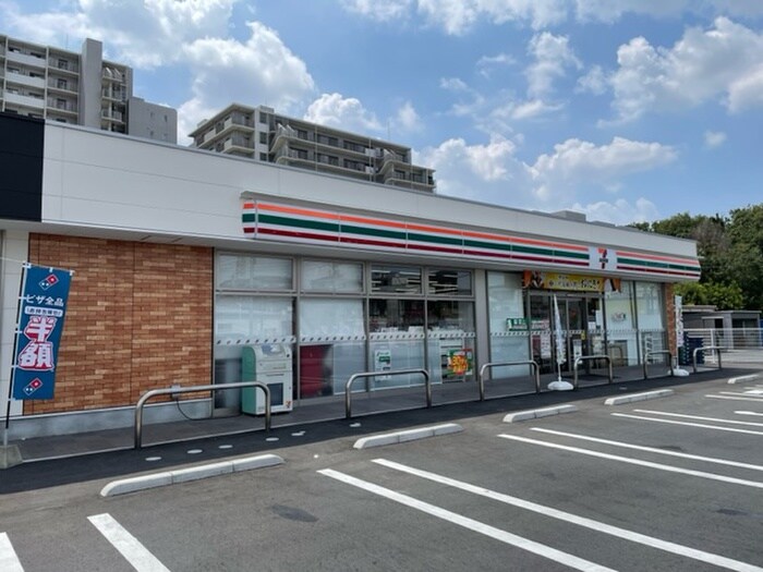 セブンイレブン(コンビニ)まで350m アバンティイスズ