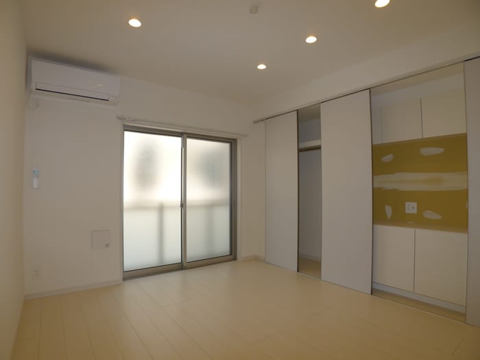 室内からの展望 リブリ・宝英