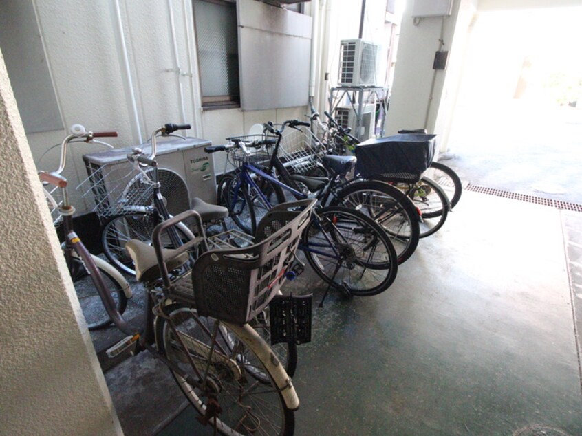 駐輪場 コーポステーションサイドコシベ