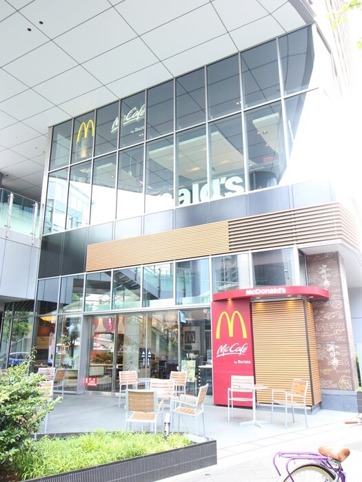 マクドナルド(ファストフード)まで500m ジュネス西麻布