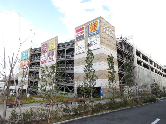 アピタテラス横浜綱島(ショッピングセンター/アウトレットモール)まで1600m ﾎﾟﾝﾃﾞﾛｯｻ綱島西