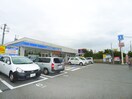 ローソン　船橋宮本店(コンビニ)まで680m シャトーニイクラ