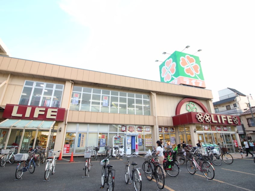 物件(スーパー)まで900m プラカーサ