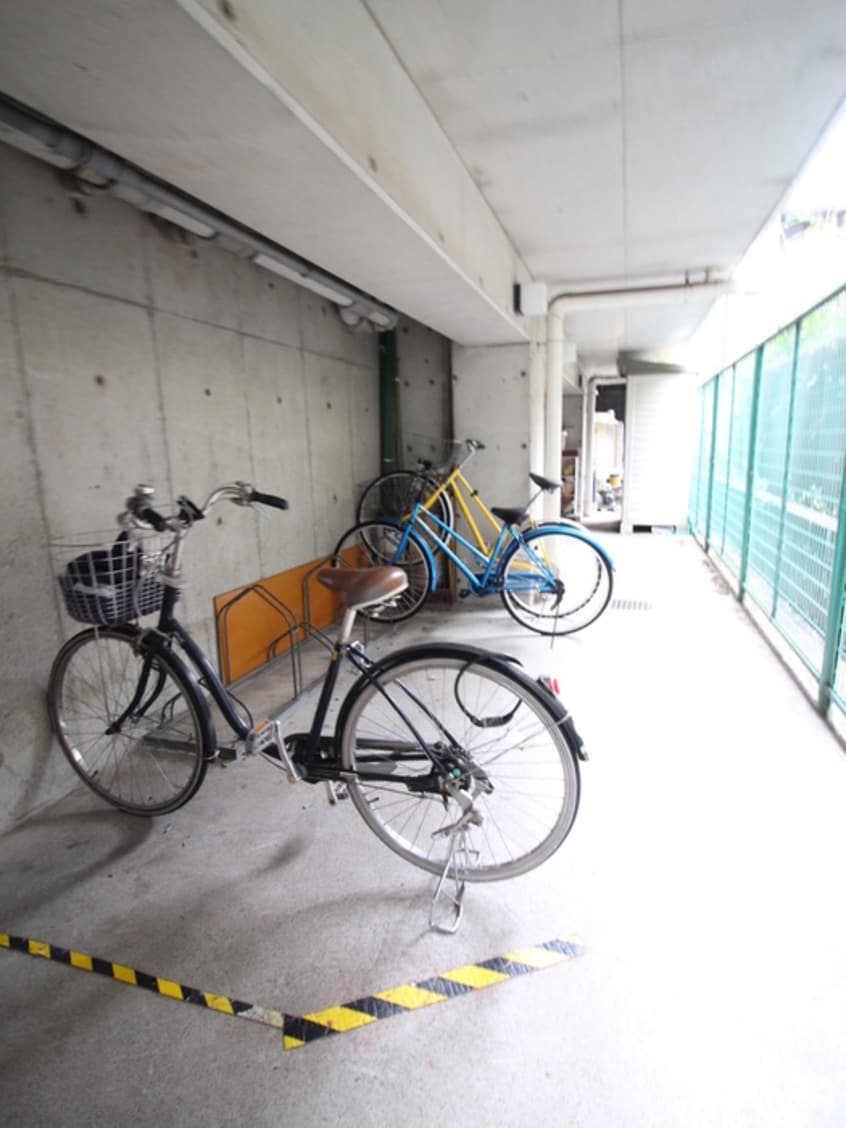駐輪場 ルミエール