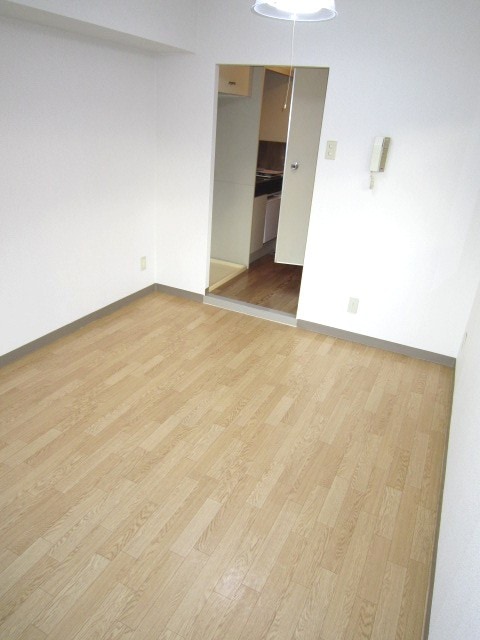 居室 セントヒルズ高砂(304)