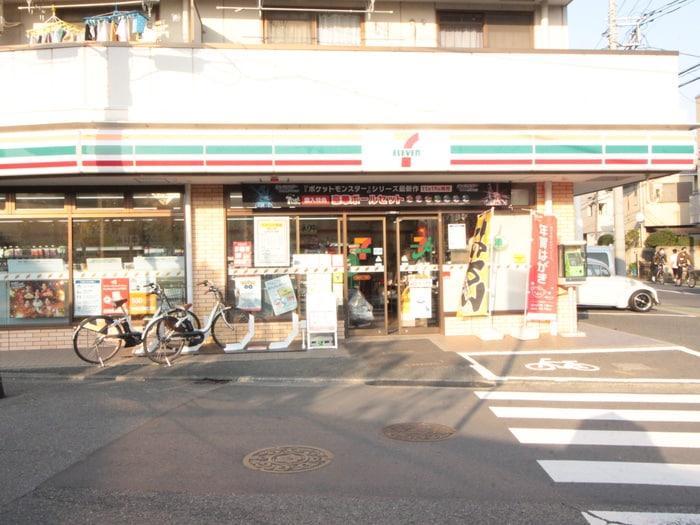 セブンイレブン(コンビニ)まで300m メゾンサンク