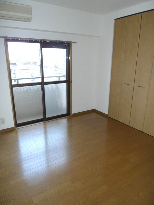 居室 アンシャンテ