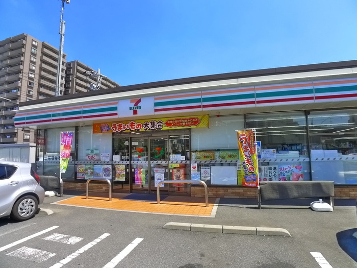 セブンイレブン(コンビニ)まで340m ルクソ－ル・N